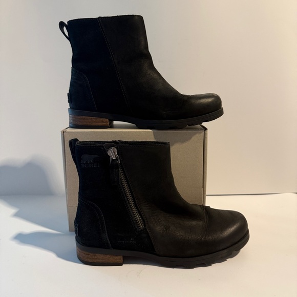 Sorel Emelie™ Leather Waterproof Boot  Sz 7 - Picture 2 of 12